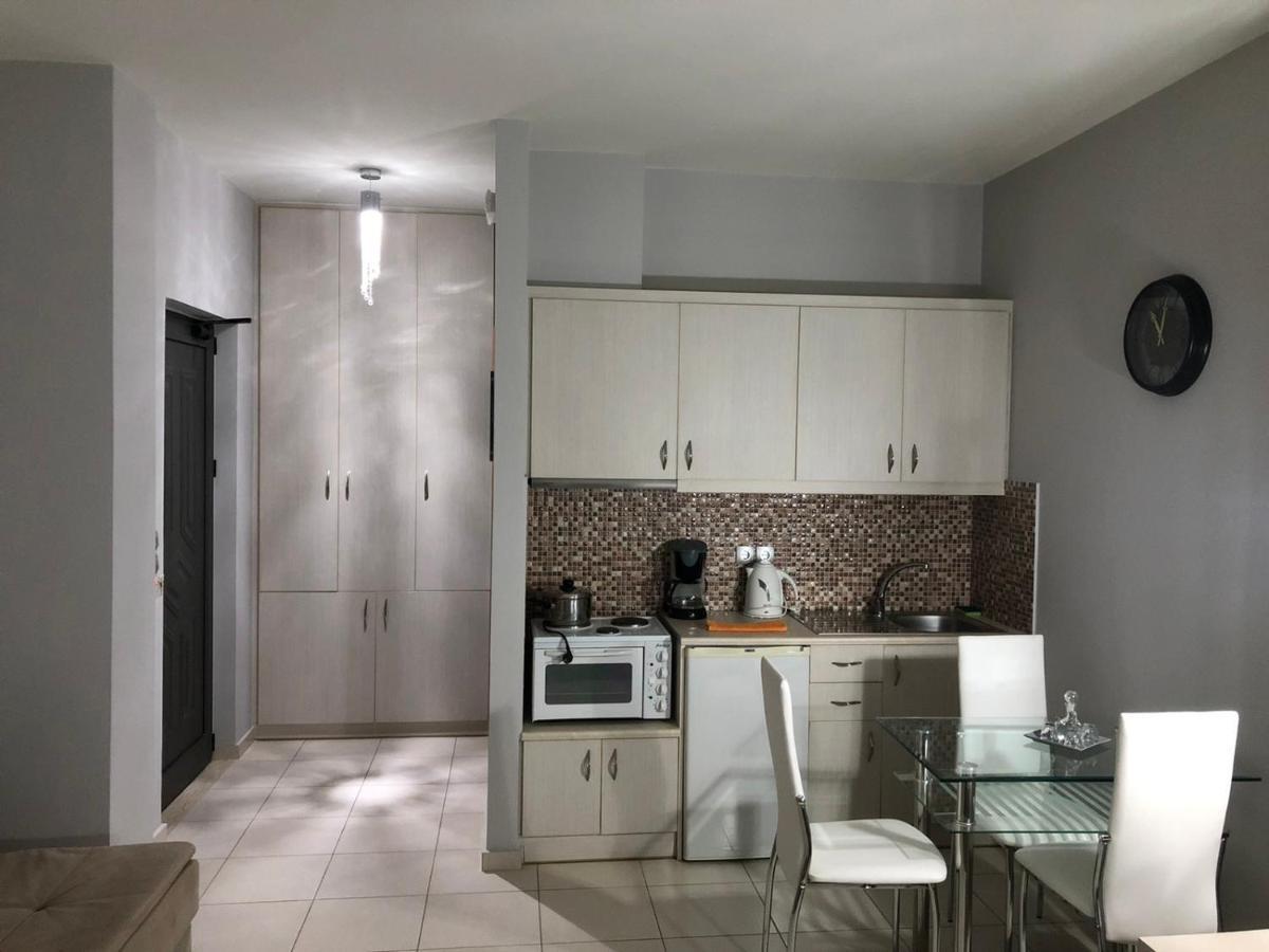Peristeres Appartments ロダキノ エクステリア 写真