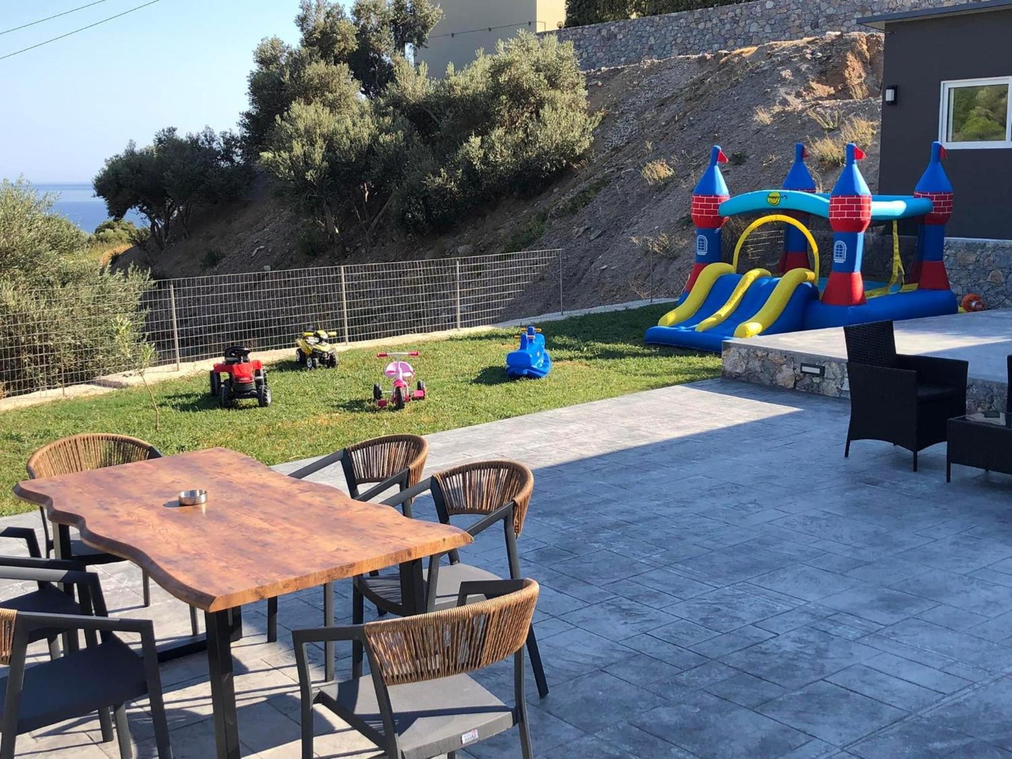 Peristeres Appartments ロダキノ エクステリア 写真